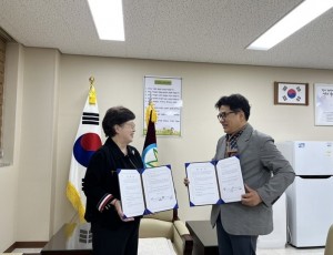 (0521)[남양주 치매건강과]남양주시정신건강복지센터, 천마중학교와 가족정신건강사업 업무협약 체결(사진1).jpg