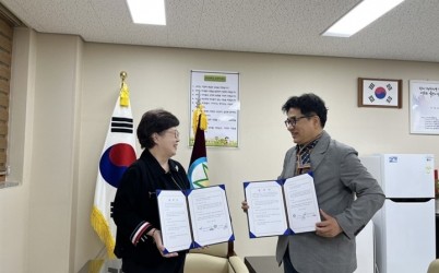 (0521)[남양주 치매건강과]남양주시정신건강복지센터, 천마중학교와 가족정신건강사업 업무협약 체결(사진1).jpg width: 100%; height : 150px