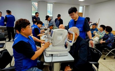 (0523)[와부읍]다비치안경 강북지부봉사단, 남양주시 와부읍 어르신 건강 지키는 나눔 실천(사진).jpg width: 100%; height : 150px