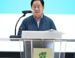 (0610)[일자리정책과]남양주시, ‘모두의 일자리 채용박람회’ 개최…구직자 1,500여 명 몰려(사진1).jpg