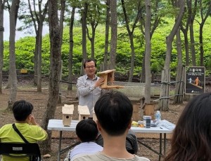 (사진1)하남시, 폐자재로 만든 ‘인공새집’…친환경 체험행사 성료.jpg