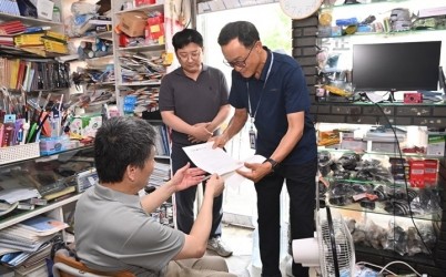(사진)하남시, ‘옥외광고물 연장 배달부’ 운영… 찾아가는 행정에 시민들 감동.jpg width: 100%; height : 150px