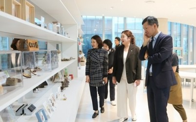 (사진1)남양주시의회 복지환경위원회, 물맑은수목원 현장방문 실시.jpg width: 100%; height : 150px