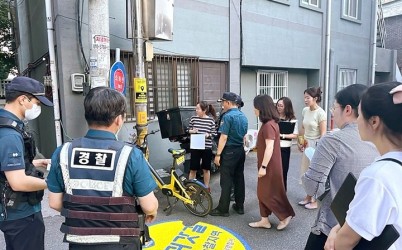 (사진)“여성안심귀갓길, 우리가 지킨다!“ 하남시 민관경 야간 합동 점검.jpg width: 100%; height : 150px