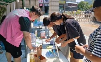 (0814)[청년정책과]남양주시, 검정고시 현장서 청소년 격려(사진).jpg