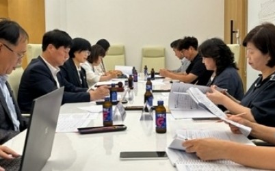 (0910)[청년정책과] 2025년 제2차 청소년복지심의위원회 개최(사진).jpg width: 100%; height : 150px