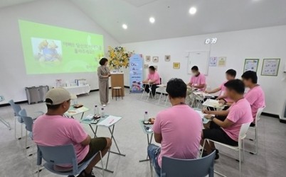 (0923)[보육정책과]남양주시, ‘아빠육아학교’ 집단상담 시작(사진).jpg width: 100%; height : 150px
