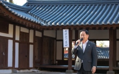 (1116)[청년정책과]남양주시, ‘Fall in 궁집’ 음악회 성황리에 마무리(사진1).JPG width: 100%; height : 150px