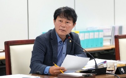 [보도자료사진1]하남시의회 정병용 부의장 관제 소개팅은 시대착오적 청년 예산 주거 일자리에 써야.jpg width: 100%; height : 150px