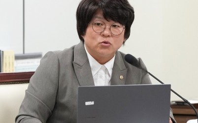 KakaoTalk_20251128_124441701.jpg width: 100%; height : 150px