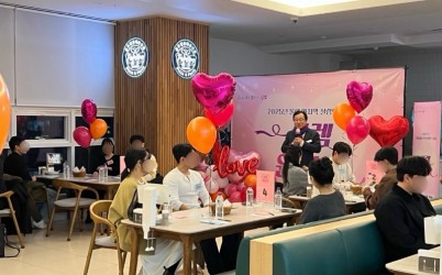 image03.jpg width: 100%; height : 150px