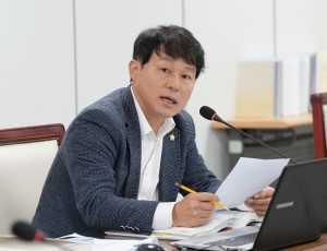 정병용 부의장.jpg