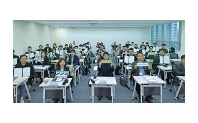 사진(2).jpg width: 100%; height : 150px