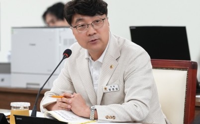 정경섭.jpg width: 100%; height : 150px