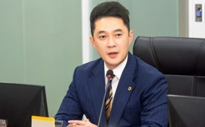 260908_전석훈_의원__전국_첫_휴머노이드_로봇산업_지원_조례_상임위_통과.jpg width: 100%; height : 150px