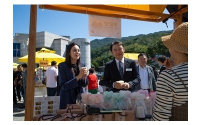 (0916)[지역경제과 상권지원센터팀]남양주시, 추석맞이 ‘베스트 픽 데이’ 개최…지역 우수제품 한자리에(사진1).jpg width: 100%; height : 150px