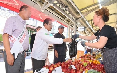 (사진1)“추석 장보기, 전통시장에서 하세요” 하남시, 명절맞이 ‘전통시장 가는 날’ 진행.jpg